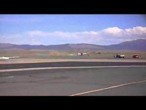 Air Tanker fighting wildfires makes emergency landing
