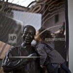 Mandela Statue Pic