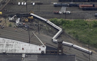 APTOPIX Amtrak Crash