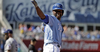 Shin-Soo Choo loses fly in sun in 9th, KC shades Texas 4-3