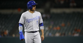Royals score 3 in 10th inning to down Cards 5-2