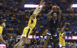 Brown Named Semifinalist for Naismith Defensive Player of the Year