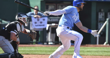 Giolito no-hit bid ends in 7th, White Sox beat Royals 6-3