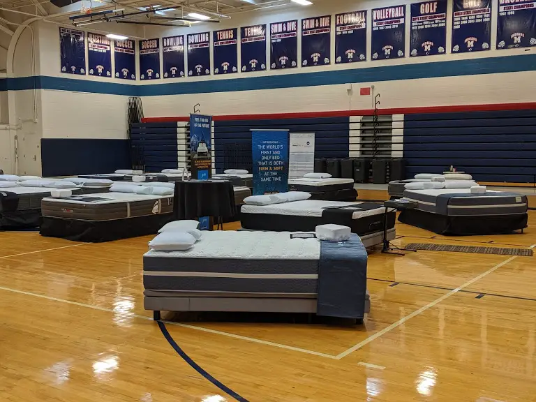 MHS holds annual mattress sale fundraiser for band and journalism