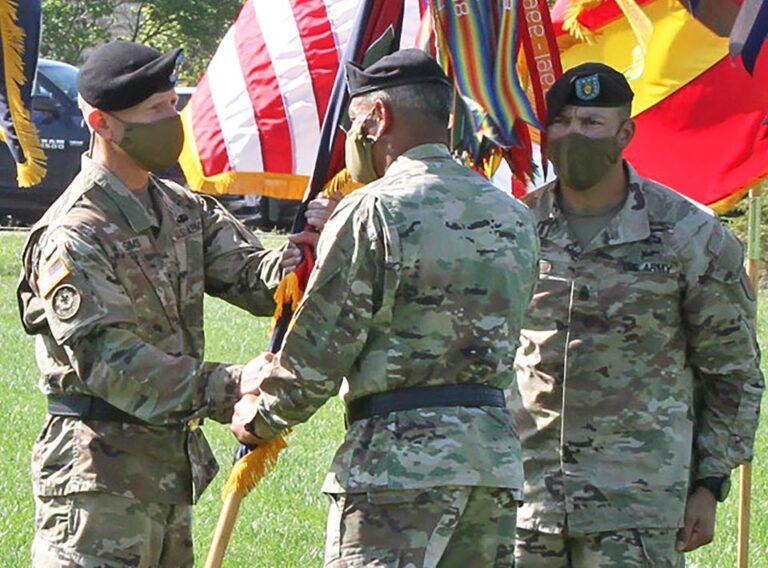 Fort Riley welcomes new CG, says farewell to Kolasheski - News Radio KMAN