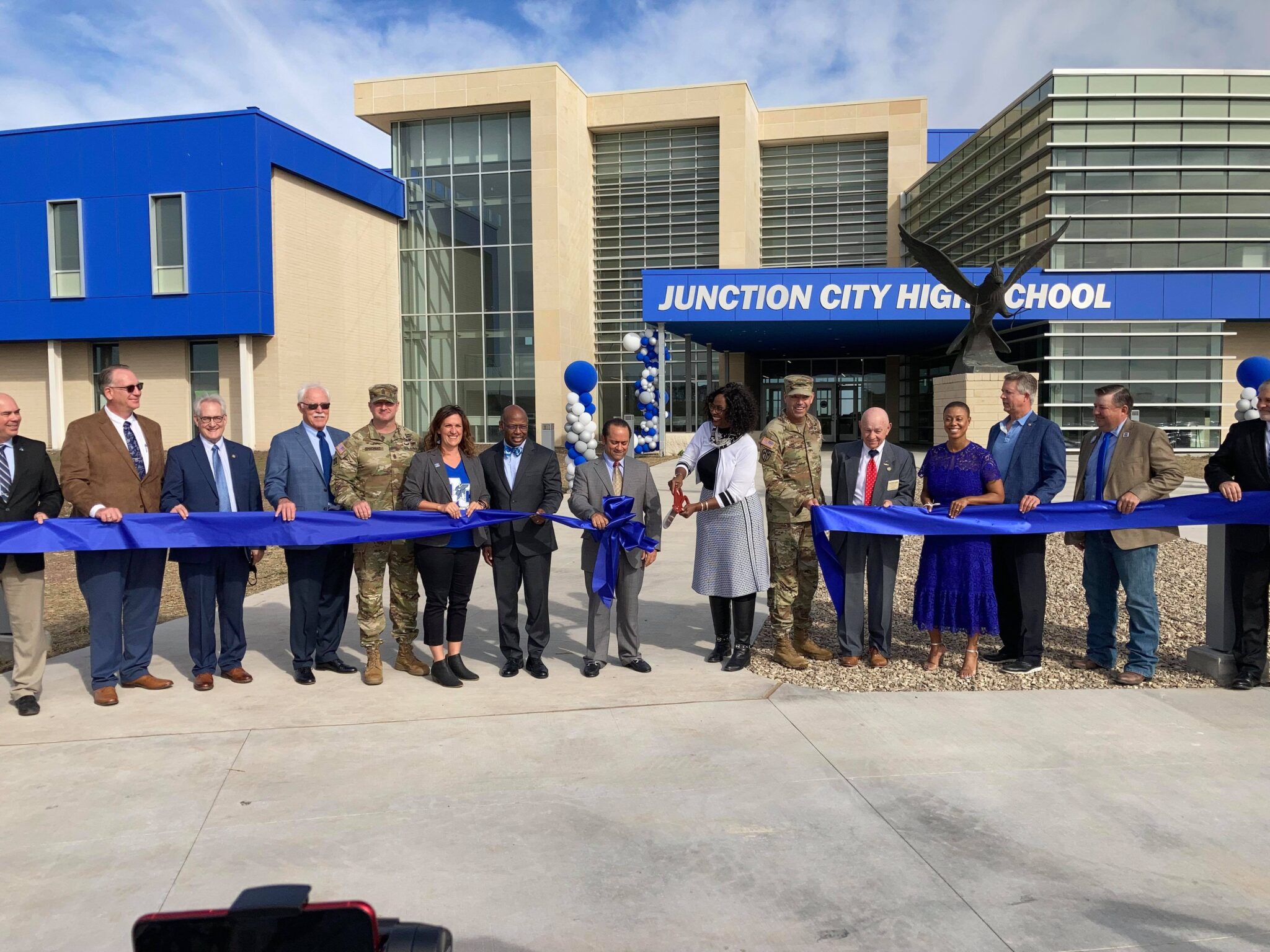 Junction City High School ribbon cutting ushers in new era at USD 475