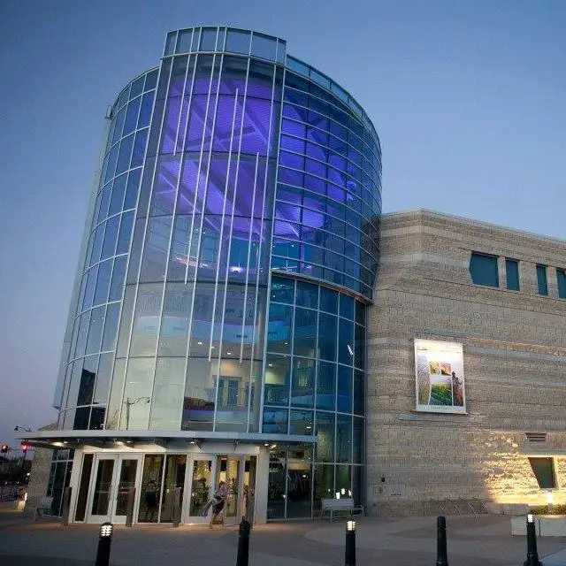 What are the Flint Hills?  Flint Hills Discovery Center, KS