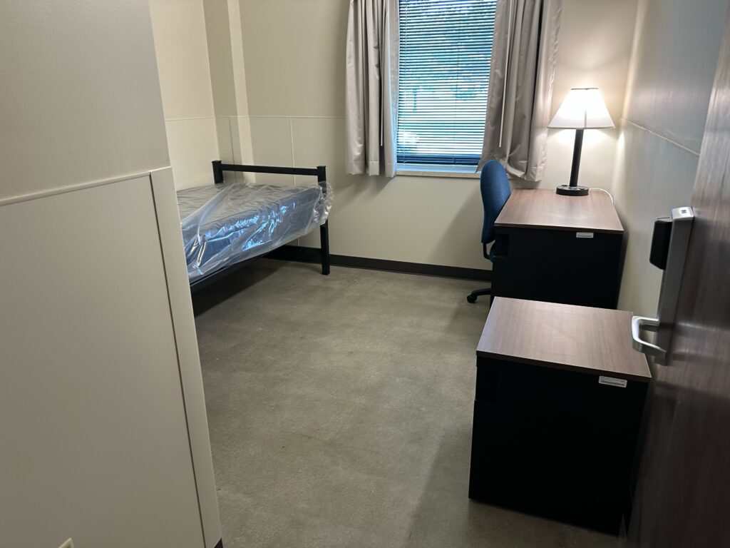 Fort Riley Jail Moran, Wormuth visit Fort Riley, inspect facilities - News Radio KMAN
