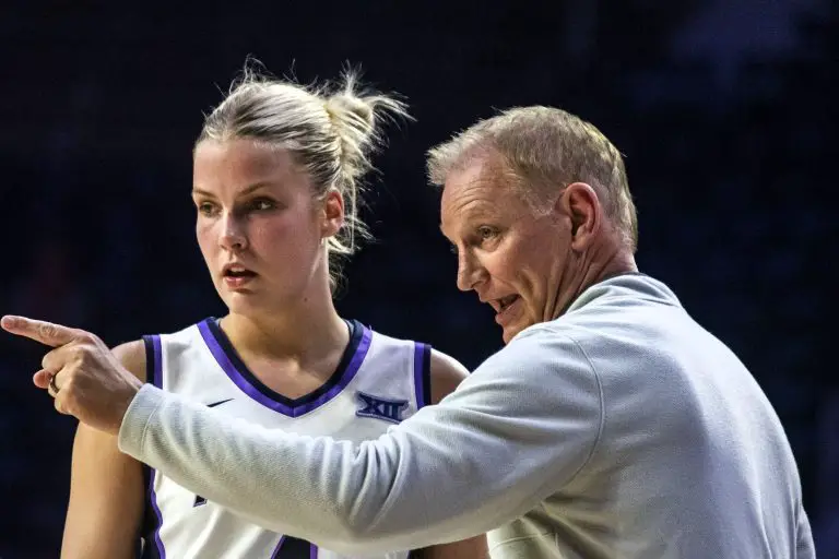 K-State women snap 2-game skid with win over Troy
