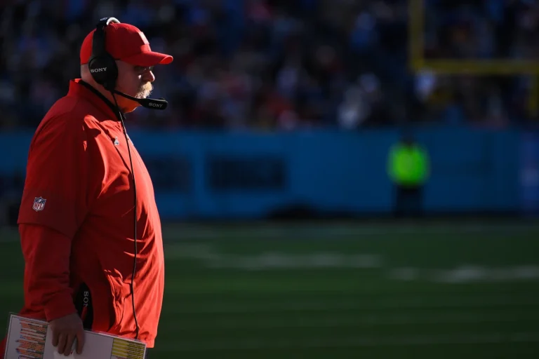 Andy Reid plans to return as Chiefs coach next season