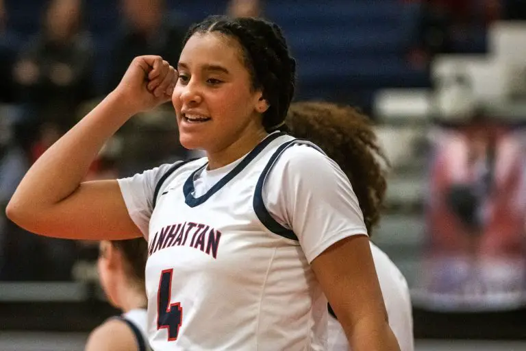 Manhattan girls continue strong start with Dodge City rout