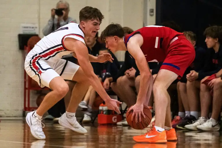 MHS boys outlast Shawnee Heights to extend win streak