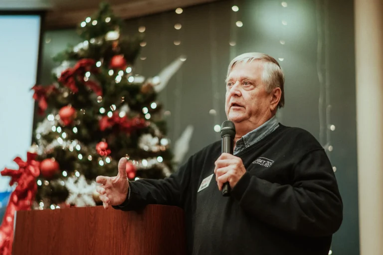 Longtime zoo director retires after nearly 3 decades of service