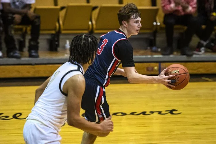 MHS boys take league opener at Topeka High, extend win streak to longest since 2016–17