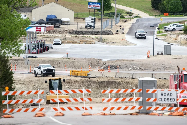 KDOT extends closure on K-13 north of Manhattan through July